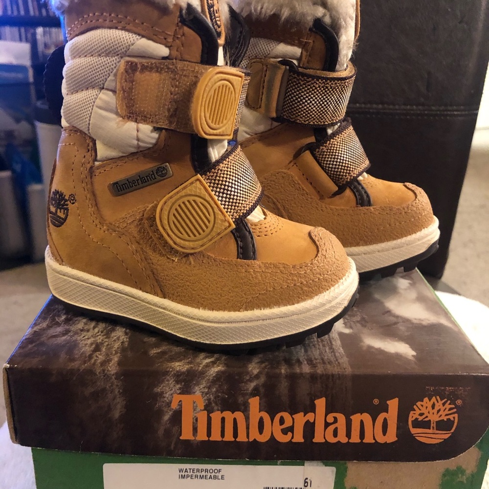 Timberland (4c) Snow Stomper Boot (wheat/Wht) - Picture 3 of 6